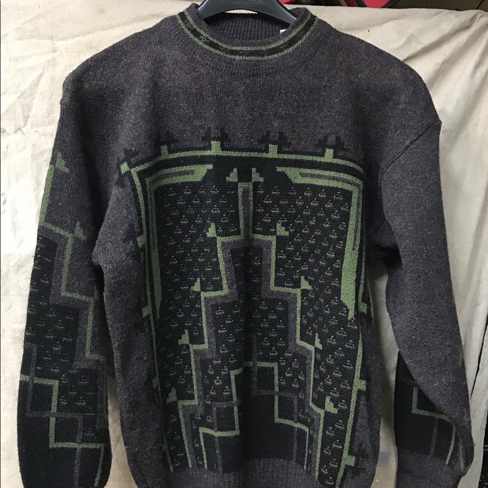 Vintage men's size M Aggio sweater